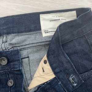 Rag & Bone Slim Straight Leg - 33